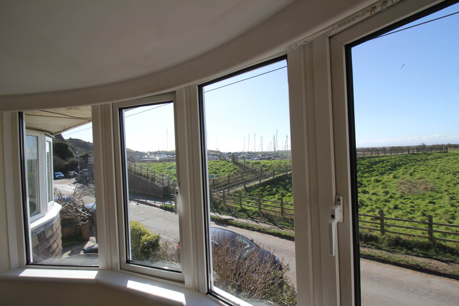 Links Road, Uphill**5 Bedrooms**Large Garden**2 Minutes to Beach**Vacant/No Onward Chain**, Image 12