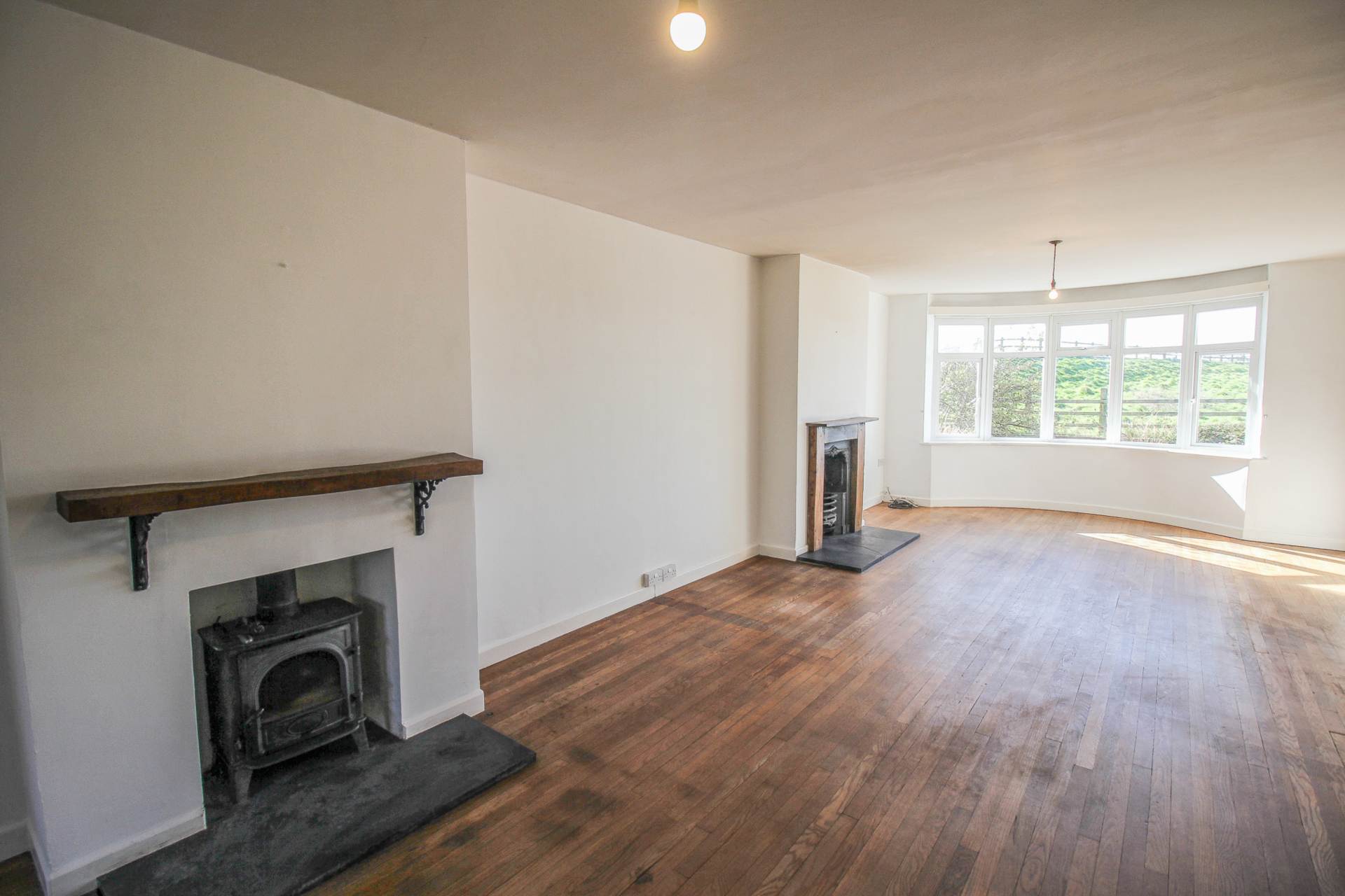 Links Road, Uphill**5 Bedrooms**Large Garden**2 Minutes to Beach**Vacant/No Onward Chain**, Image 2