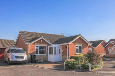 2 Bedroom Bungalow, Downs Close, Weston-super-Mare