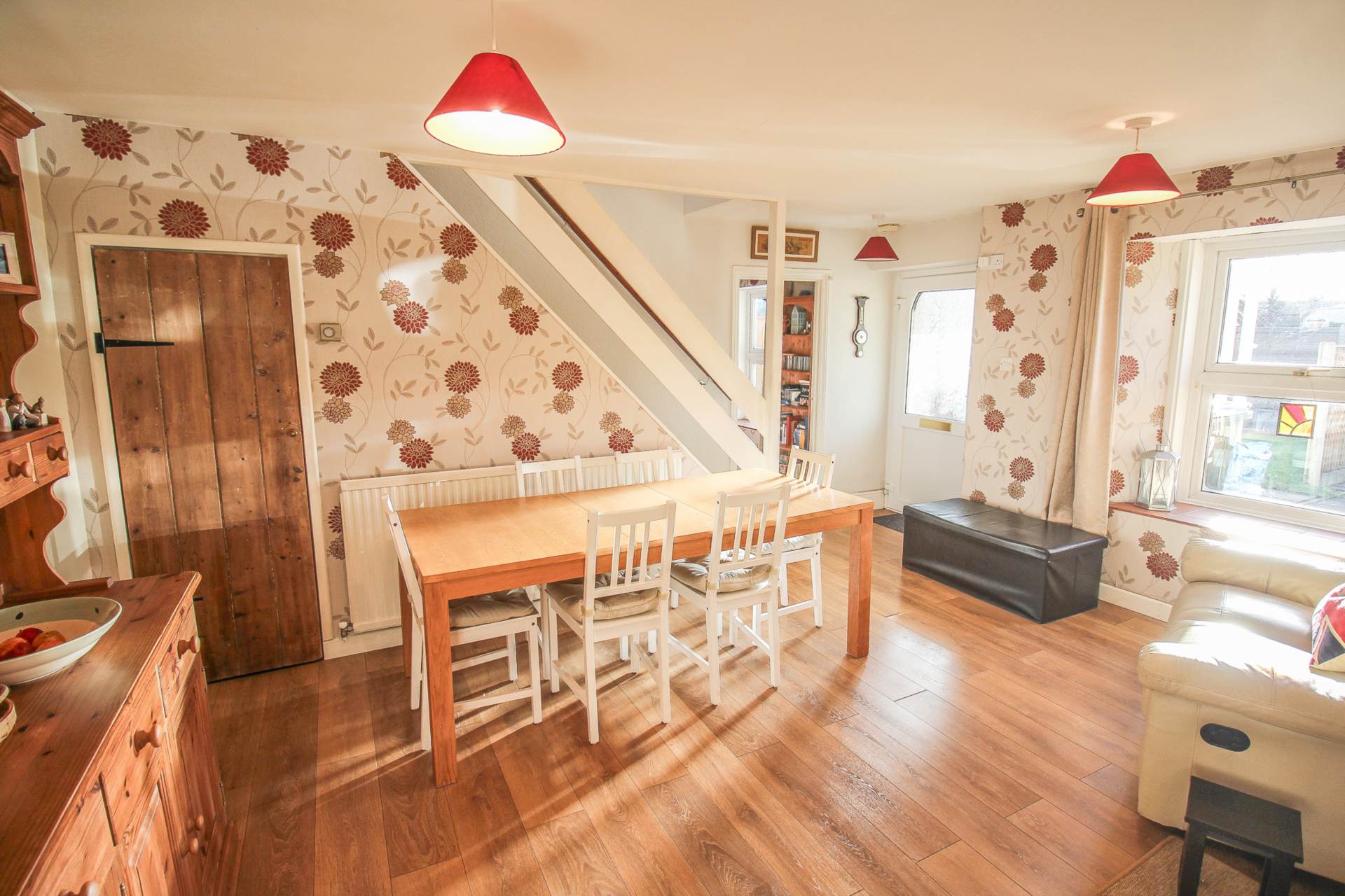 Charming Centrally Located Cottage, Cheddar, Image 3