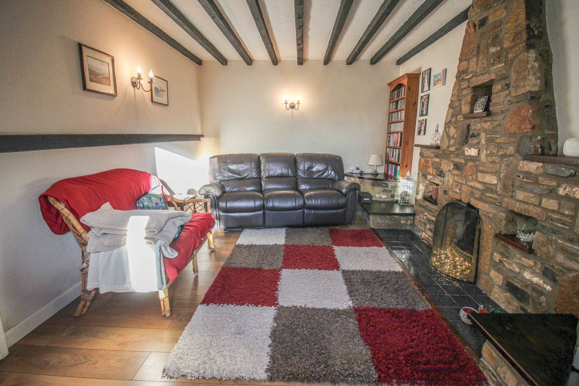 Charming Centrally Located Cottage, Cheddar, Image 6
