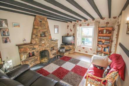 Charming Centrally Located Cottage, Cheddar, Image 5