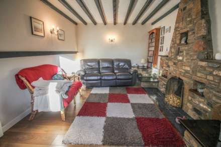 Charming Centrally Located Cottage, Cheddar, Image 6