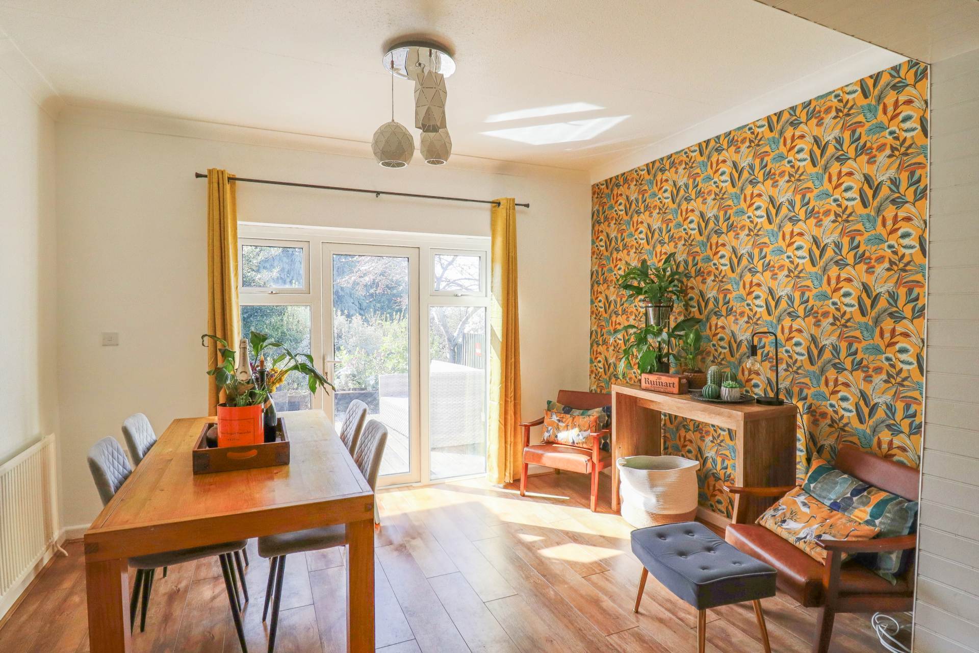 Bleadon Hill**Fantastic Location**Two Double Bedrooms**Stunningly Presented**Garage & Parking**, Image 5