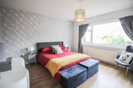 Bleadon Hill**Fantastic Location**Two Double Bedrooms**Stunningly Presented**Garage & Parking**, Image 12