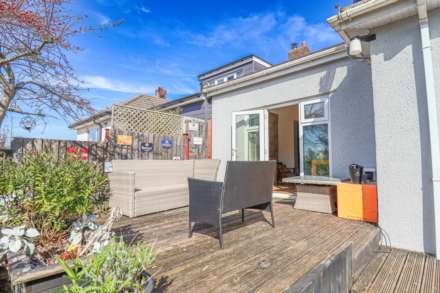 Bleadon Hill**Fantastic Location**Two Double Bedrooms**Stunningly Presented**Garage & Parking**, Image 8