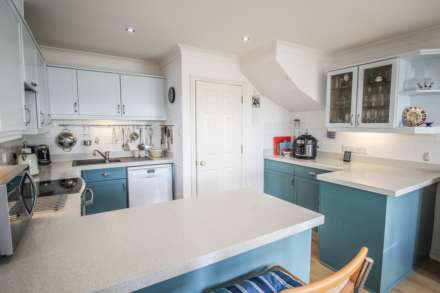 Royal Sands**Gated Development**South Facing**3 Double Bedrooms**Garage**, Image 4