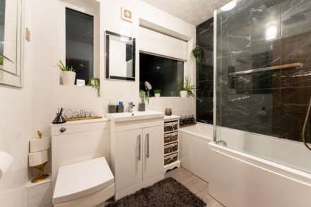 Vale Crescent, St Georges, Image 19