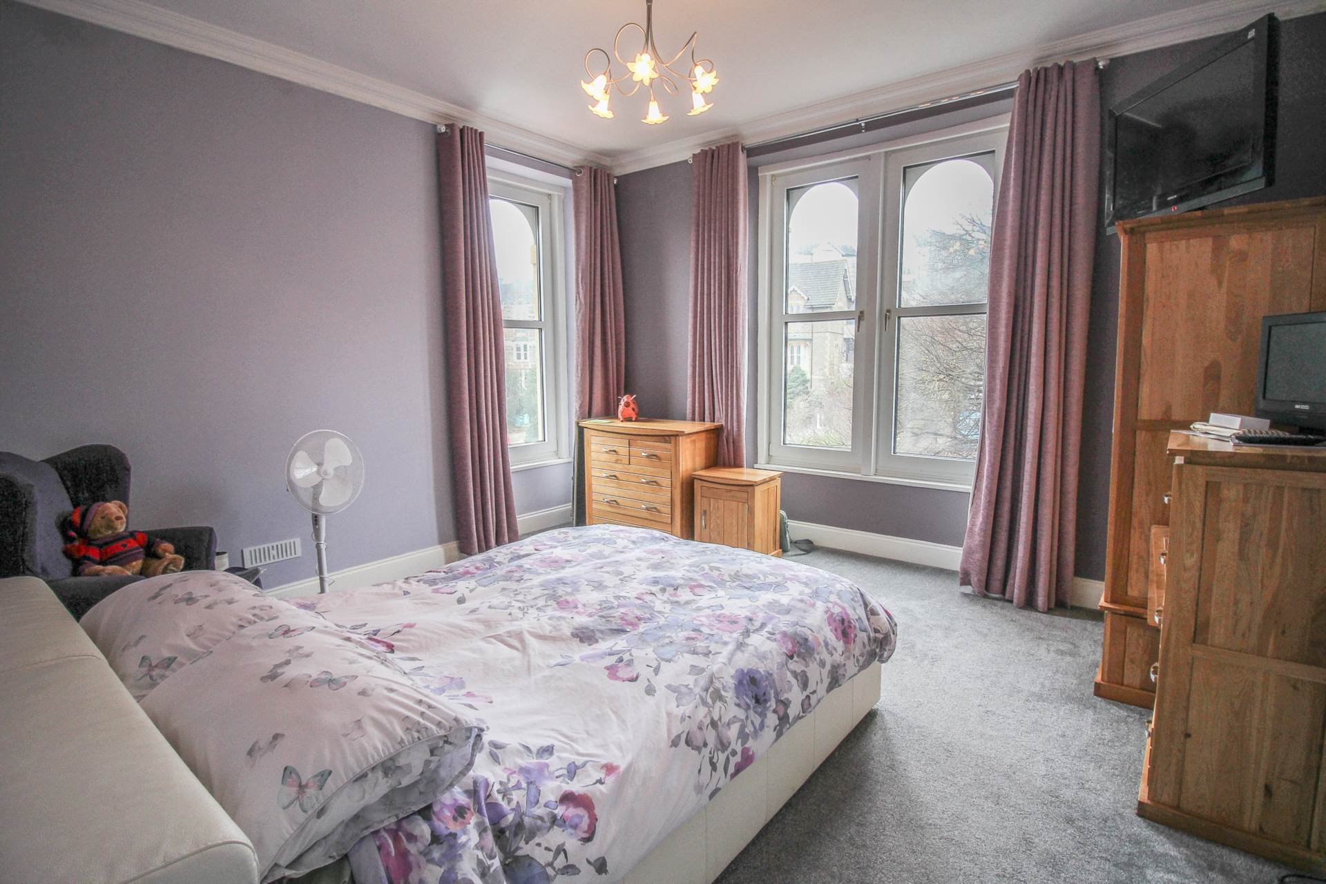 Hillside**3 Double Bedrooms**En-Suite**Garden**Parking**, Image 8
