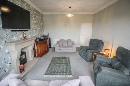 Hillside**3 Double Bedrooms**En-Suite**Garden**Parking**, Image 3