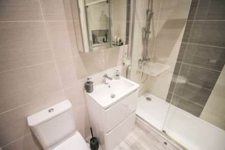 Hillside**3 Double Bedrooms**En-Suite**Garden**Parking**, Image 7