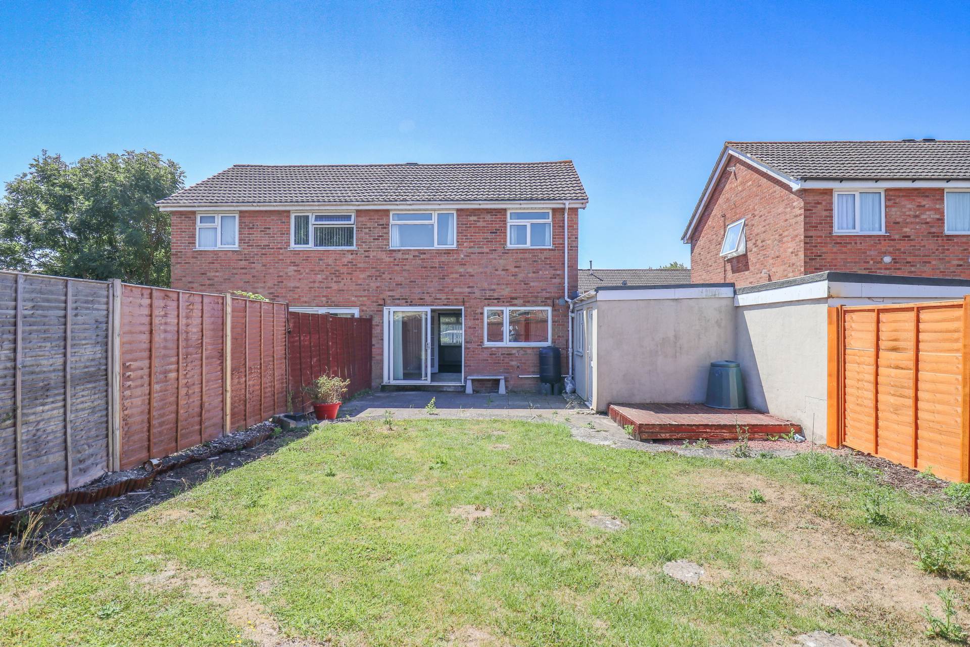Cabot Way, North Worle - Great First Time Buy - Some TLC & Cosmetic Work, Image 2