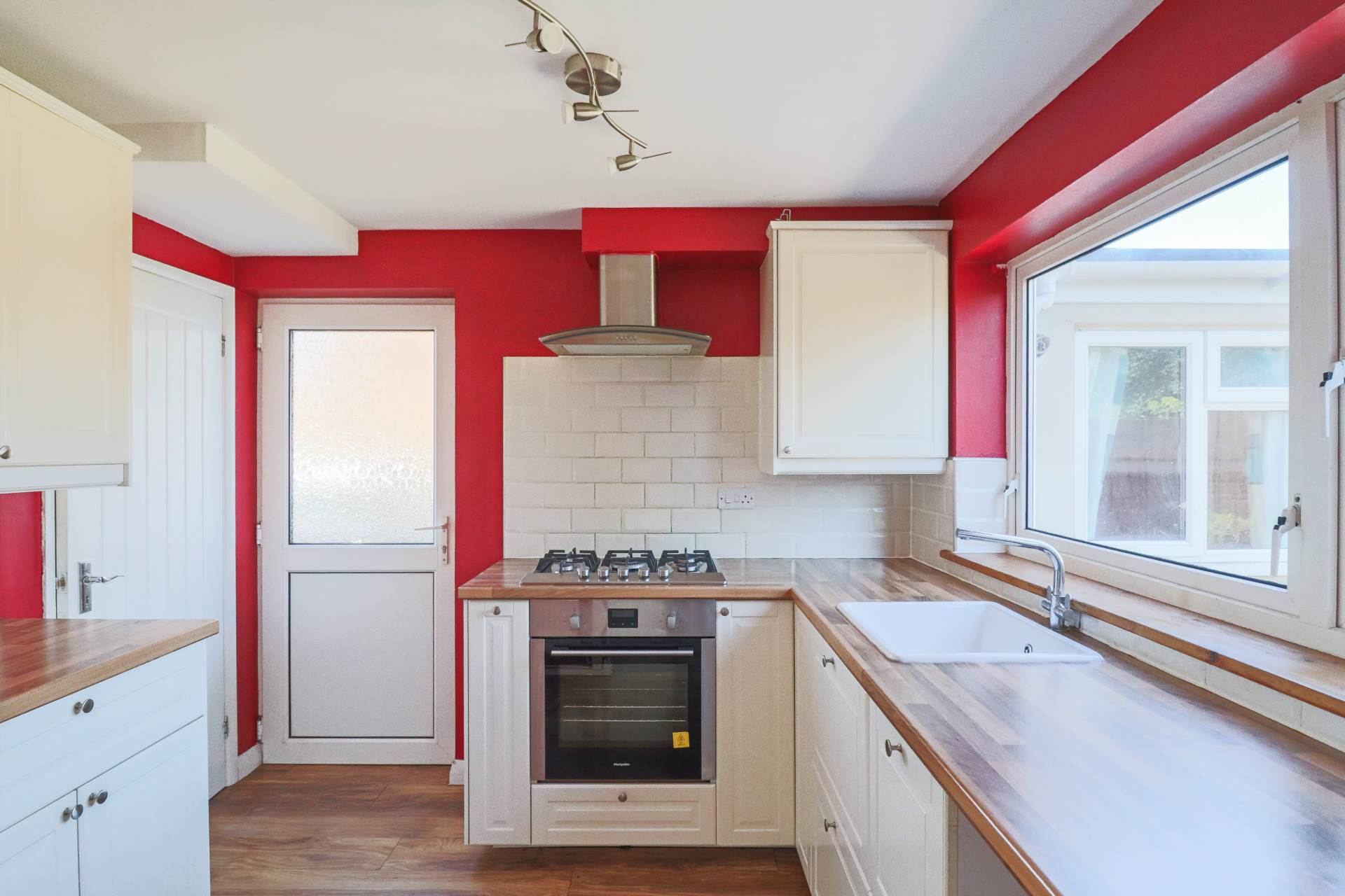 Cabot Way, North Worle - Great First Time Buy - Some TLC & Cosmetic Work, Image 6