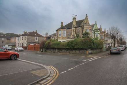 Severn Road**Large 915 SQ FT First Floor Flat**Two Bedrooms**Close To Sea Front**, Image 1
