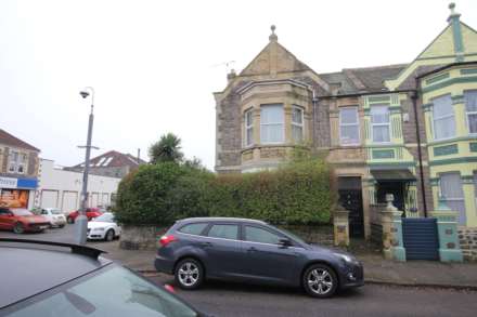 Severn Road**Large 915 SQ FT First Floor Flat**Two Bedrooms**Close To Sea Front**, Image 2