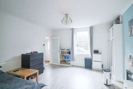 Woodview Terrace, Weston-super-Mare, Image 4