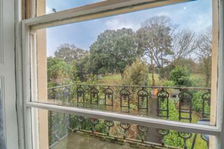 Ellenborough Crescent, South Ward, Image 4