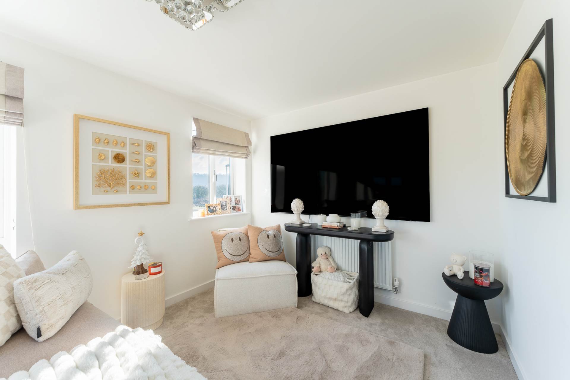 Lancaster Crescent, Haywood Village - High Quality Fittings, Image 10