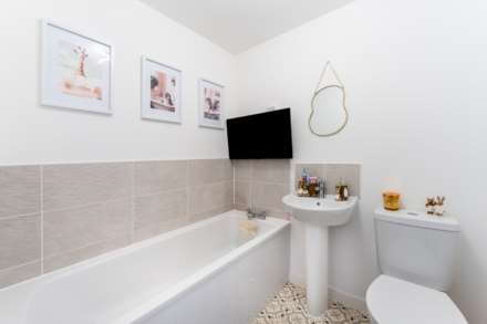Lancaster Crescent, Haywood Village - High Quality Fittings, Image 21