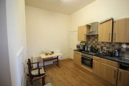 Weston-super-Mare**2 Minutes to Sea Front**Ground Floor**Two Double Bedrooms**, Image 5