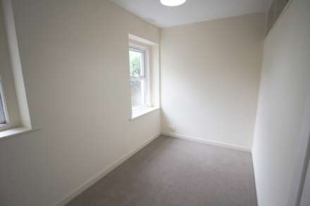 Weston-super-Mare**2 Minutes to Sea Front**Ground Floor**Two Double Bedrooms**, Image 9