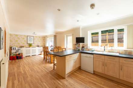 Midhaven Rise, North Worle - Superb Family Home, Image 9