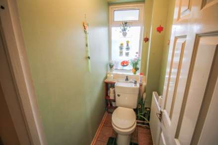 Weston super Mare**2 Bedroom Ground Floor Flat with Garden**, Image 8