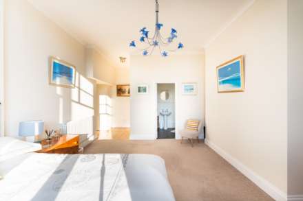 Royal Court, Royal Sands**Stunningly Presented Throughout**, Image 12