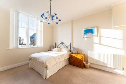 Royal Court, Royal Sands**Stunningly Presented Throughout**, Image 14