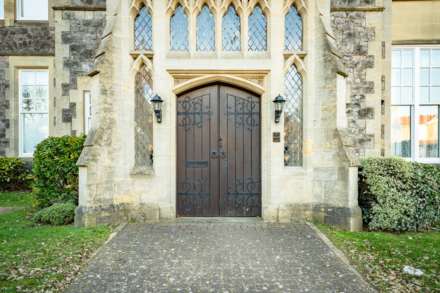 Royal Court, Royal Sands**Stunningly Presented Throughout**, Image 21