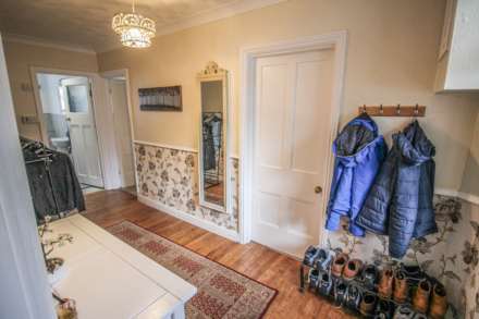 Uphill**Ground Floor Flat**Two Double Bedrooms**Garden Area**Parking**, Image 3
