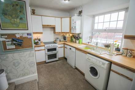 Uphill**Short Walk to Beach**Three Bedrooms**Two Reception Rooms**Vacant**, Image 6