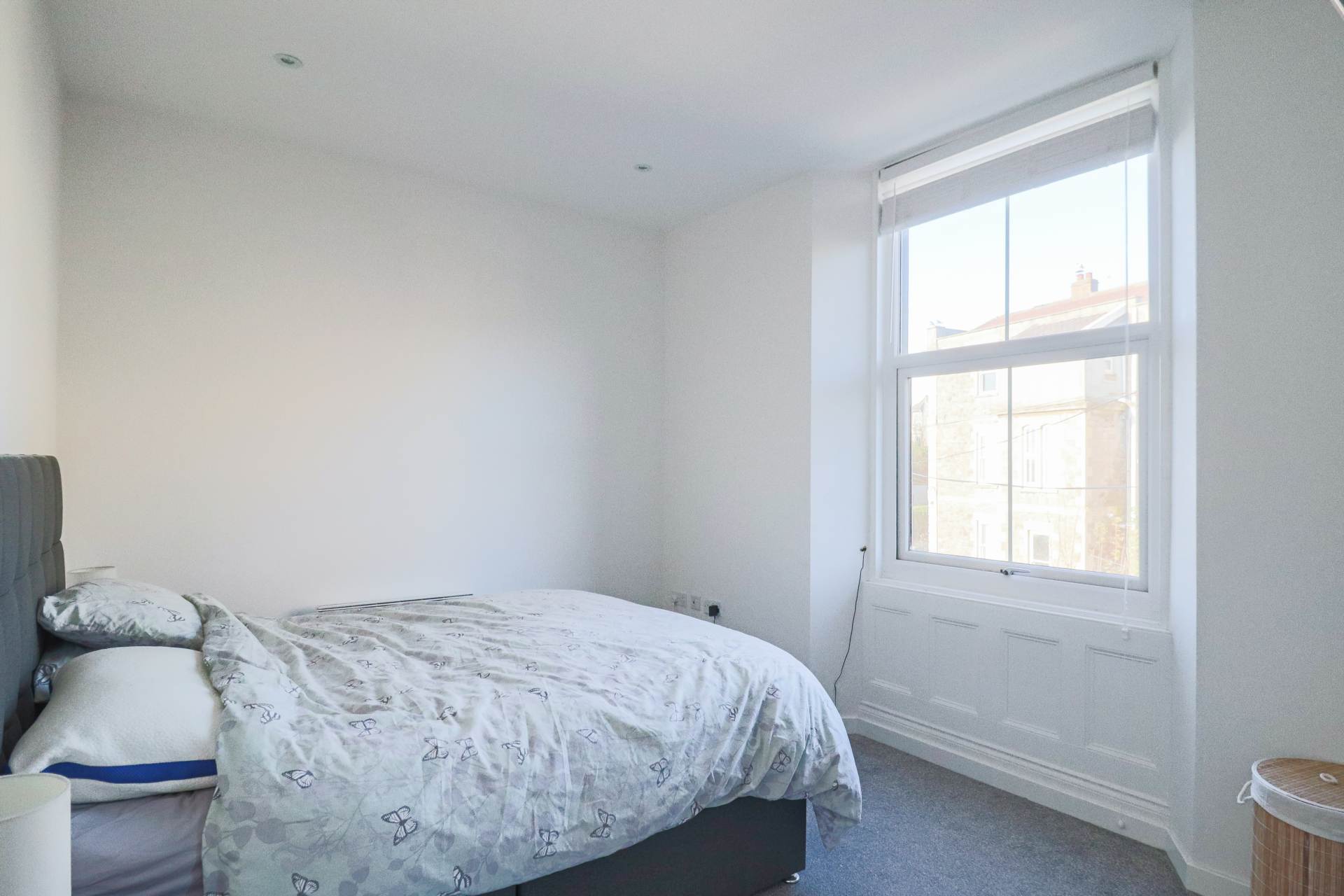 Bristol Road Lower, Modern Hillside Apartment, Image 10