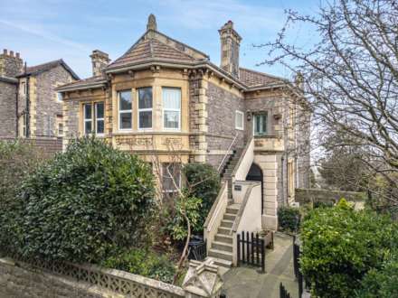4 Bedroom Flat, Atlantic Road South, Hillside - Rare Gem