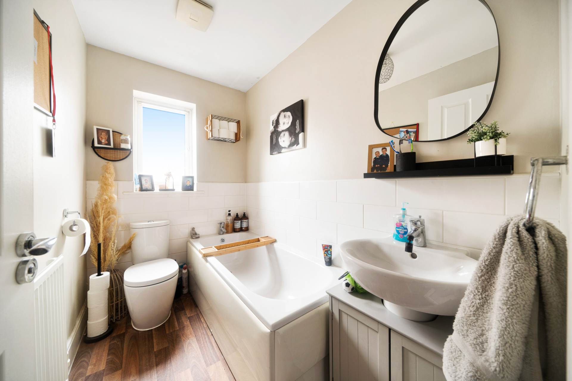 Lincoln Lane, Haywood Village - Stunningly Presented Home, Image 18