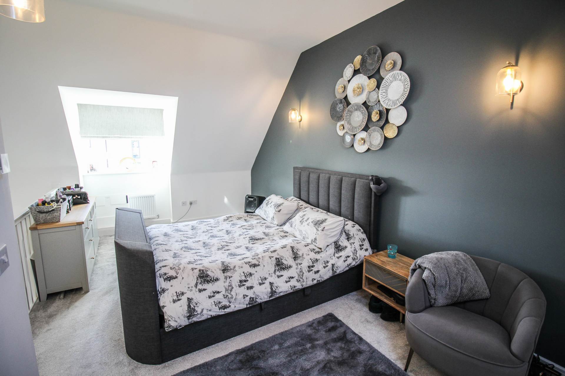 Cowleaze Path, Mead Fields**Immaculately Presented**Garage & Parking**, Image 11