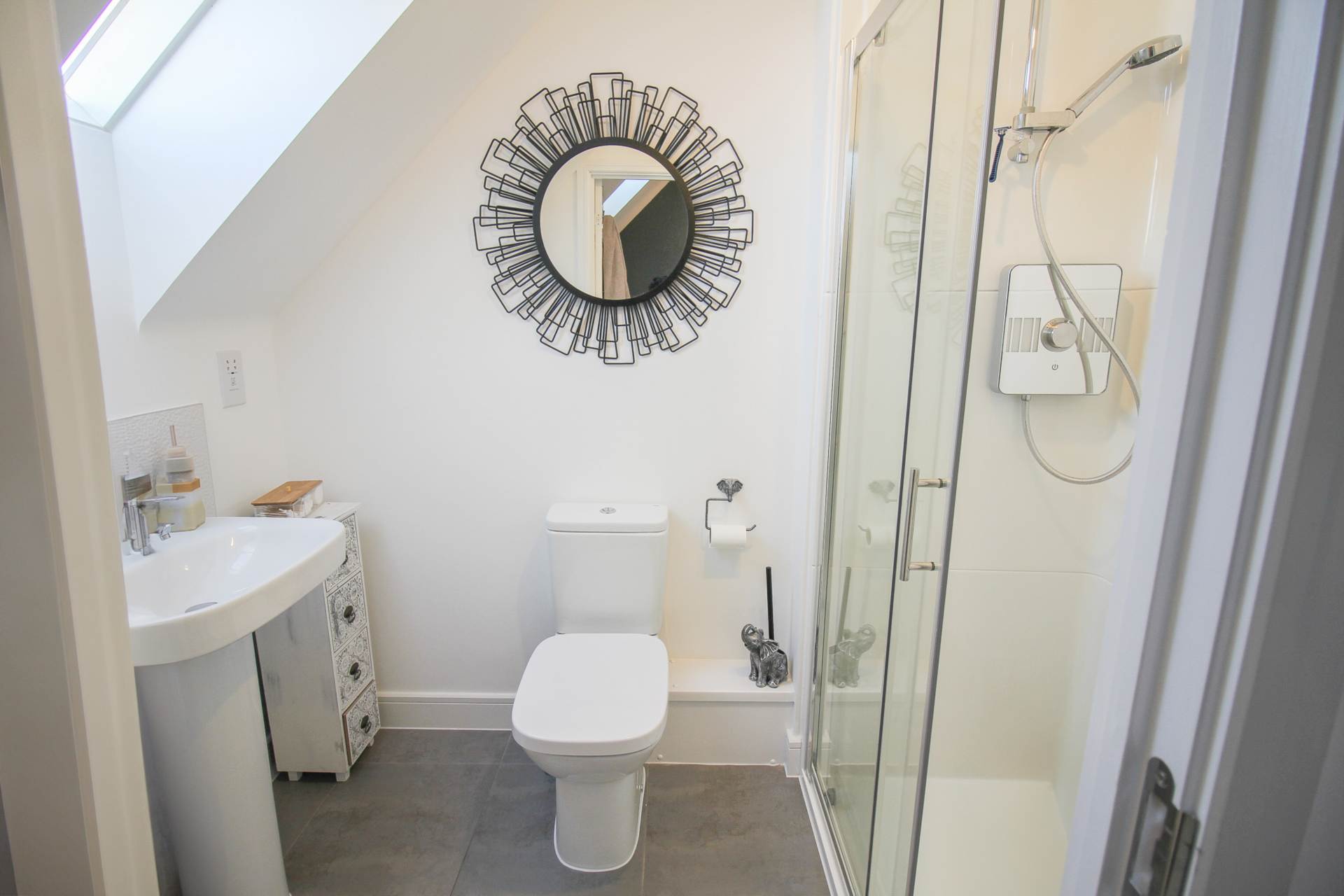 Cowleaze Path, Mead Fields**Immaculately Presented**Garage & Parking**, Image 13