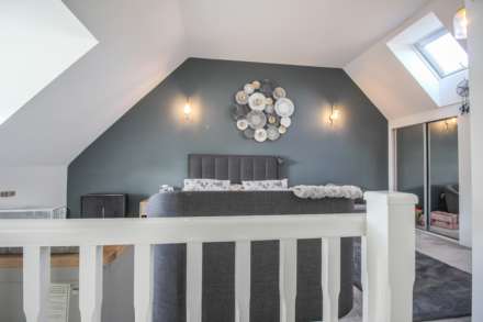 Cowleaze Path, Mead Fields**Immaculately Presented**Garage & Parking**, Image 12