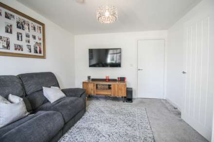Cowleaze Path, Mead Fields**Immaculately Presented**Garage & Parking**, Image 8