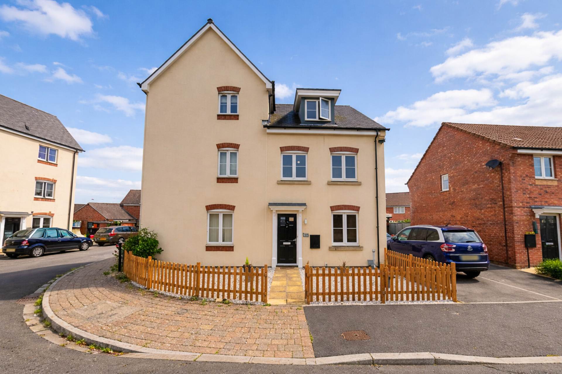 Wilson Gardens, West Wick - Superb Town House, Image 1
