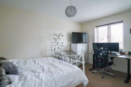 Wilson Gardens, West Wick - Superb Town House, Image 14