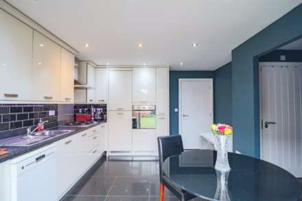 Wilson Gardens, West Wick - Superb Town House, Image 5