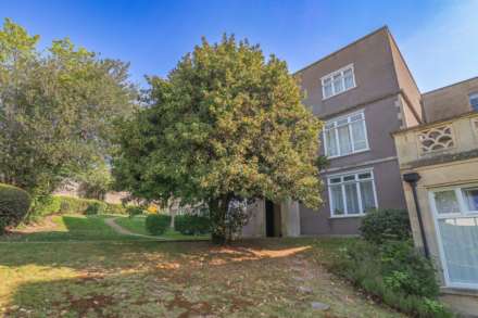 Royal Crescent, Great First Time Buyers Apartment, Image 1