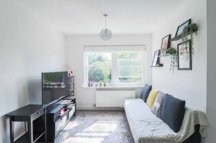 Royal Crescent, Great First Time Buyers Apartment, Image 3