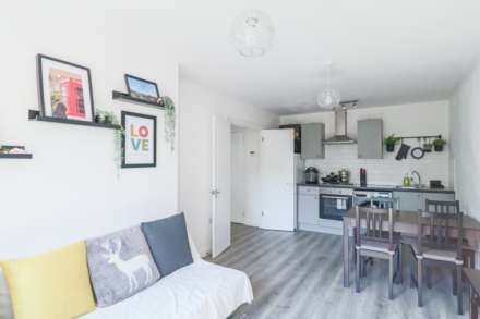 Royal Crescent, Great First Time Buyers Apartment, Image 5