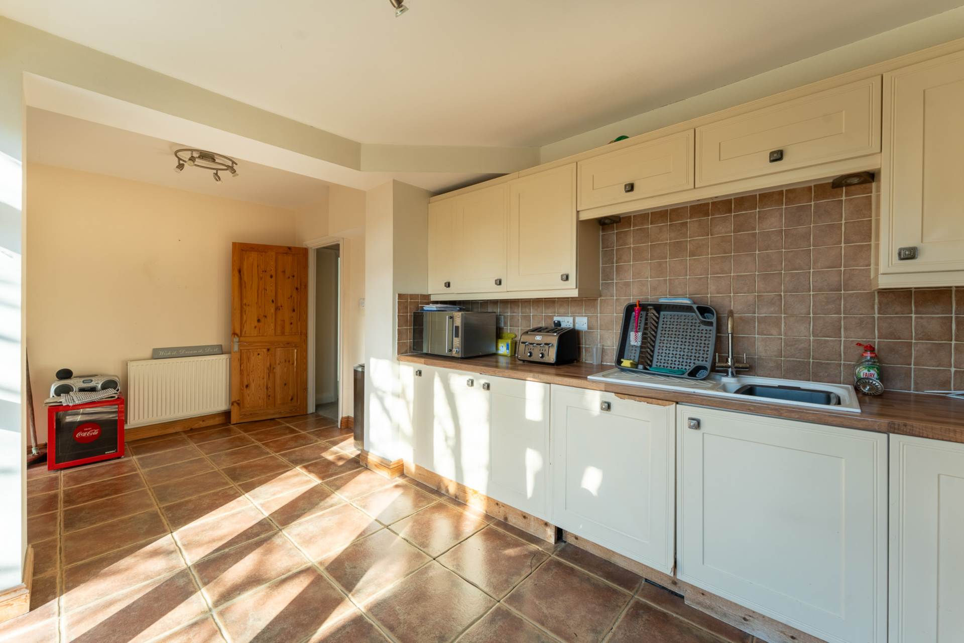 Birchwood Ave, Milton - Extended Family Home, Image 6