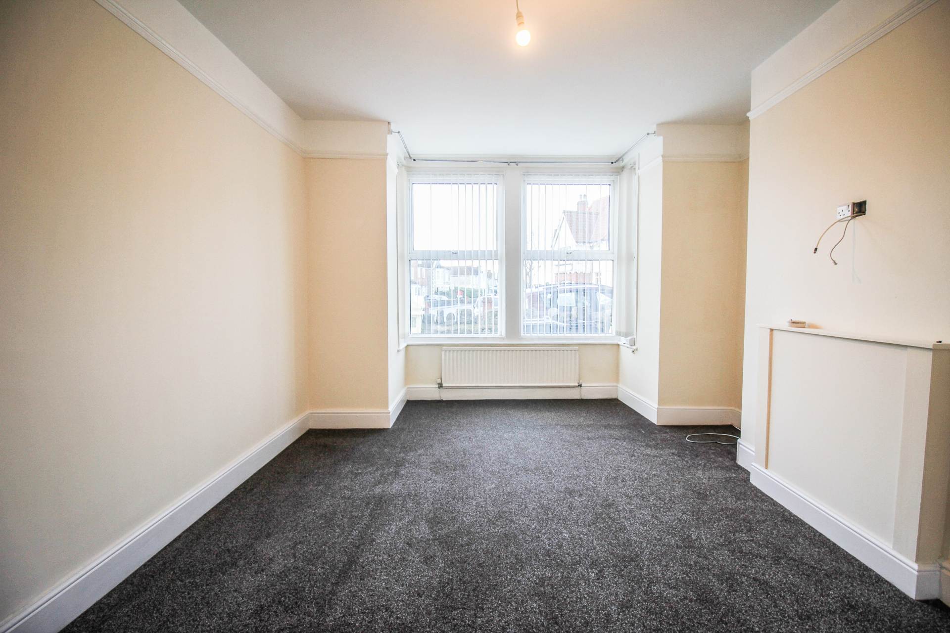 Ashcombe Park Road**Ideal for Dual Occupancy**Investment Potential** 2 x 2 Bedroom Flats, Image 6