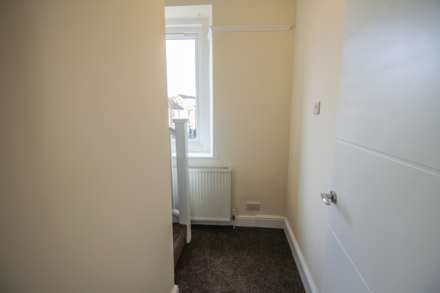 Ashcombe Park Road**Ideal for Dual Occupancy**Investment Potential** 2 x 2 Bedroom Flats, Image 16