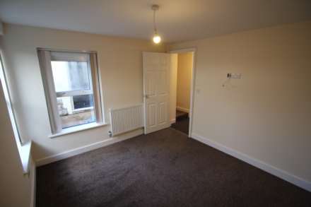 Ashcombe Park Road**Ideal for Dual Occupancy**Investment Potential** 2 x 2 Bedroom Flats, Image 8