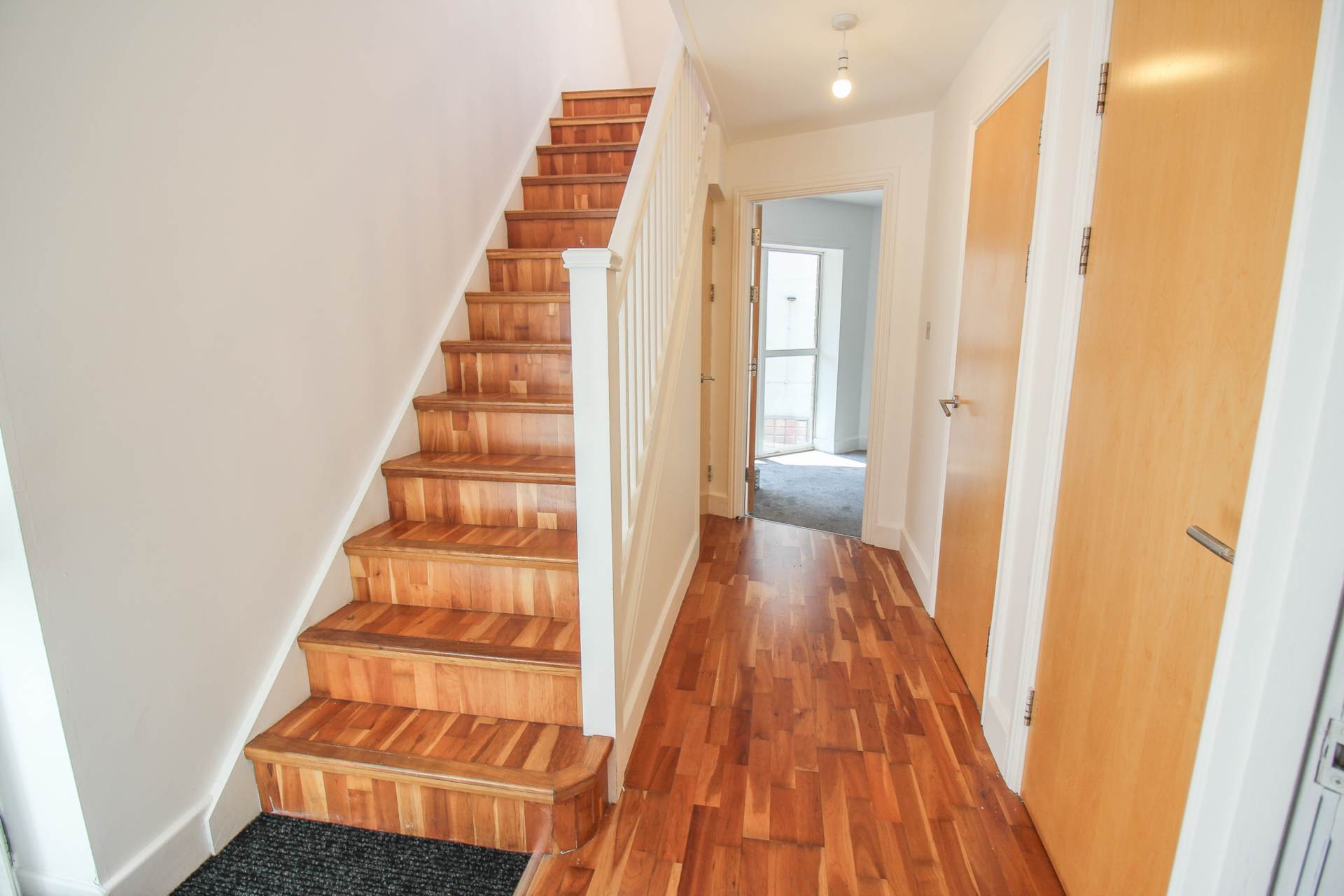 South Road**Duplex Apartment**Priced to Sell**, Image 10